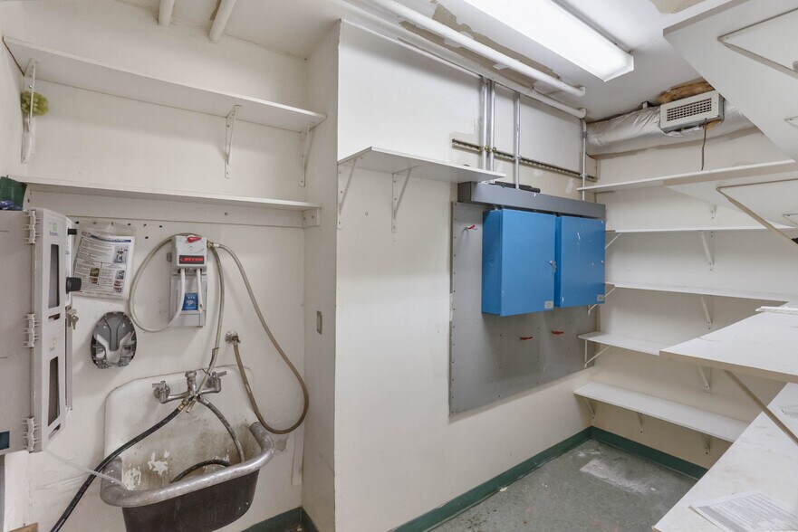 More Photos Of 651 Norwich Rd, Plainfield Schools For Sale