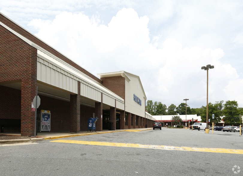 More Photos Of 1601 Cross Link Rd, Raleigh Freestanding For Lease