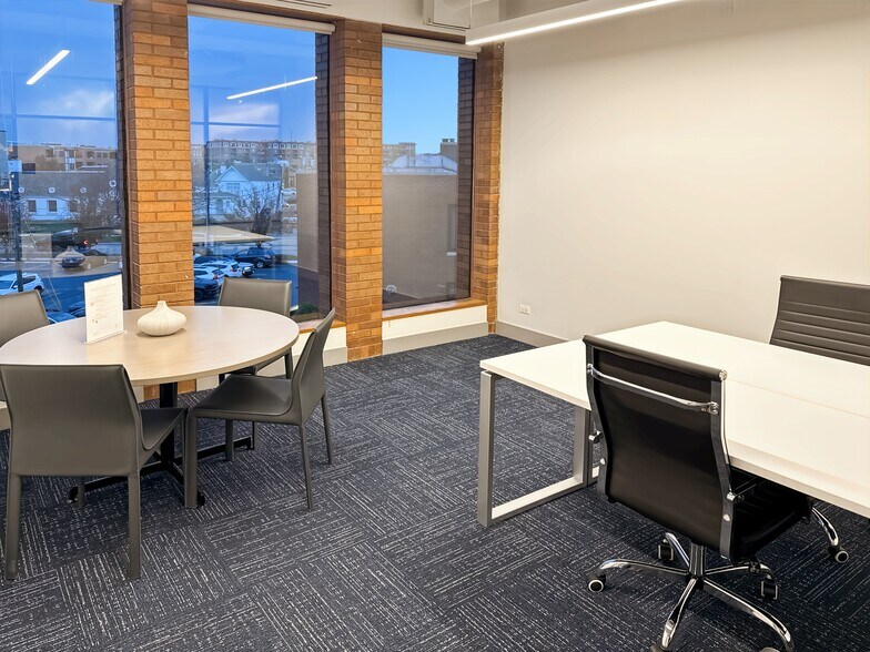 More Photos Of 222 S Prospect Ave, Park Ridge Coworking Space