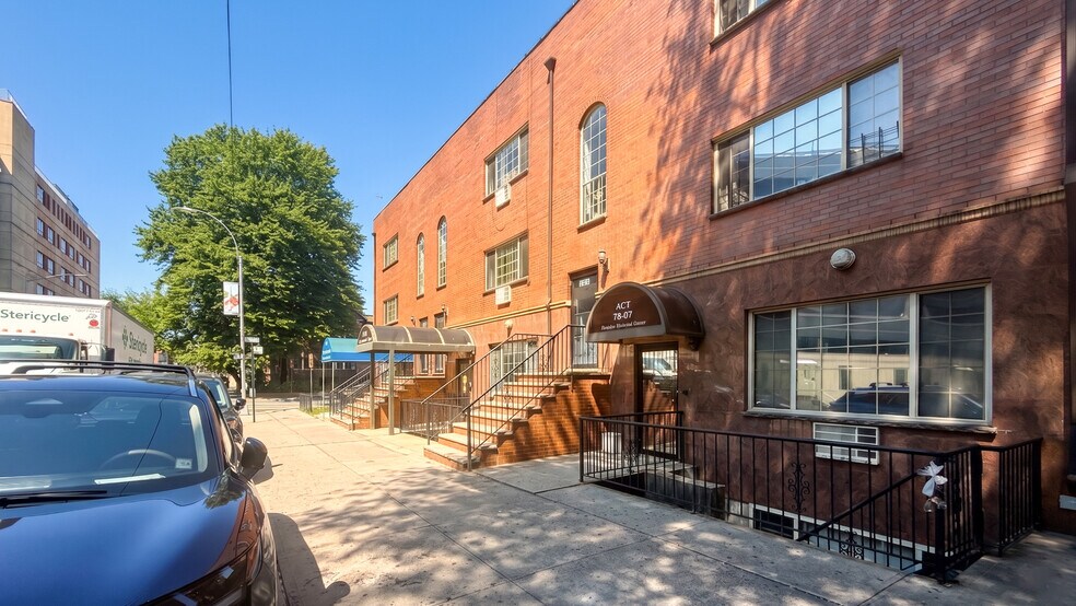 More Photos Of 7807 41st Ave, Elmhurst Flex For Lease