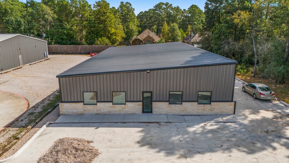 More Photos Of 402 Honea Egypt Rd, Magnolia Flex For Lease