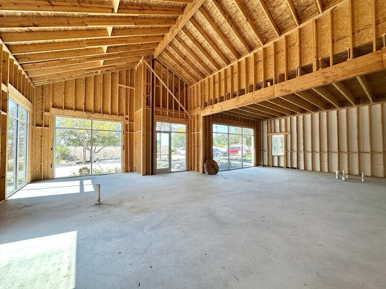 More Photos Of 6705 W Hausman Rd, San Antonio Medical For Lease