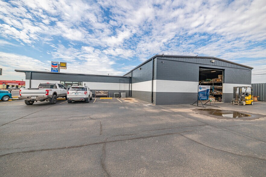 More Photos Of 3300 W Wall St, Midland Freestanding For Sale