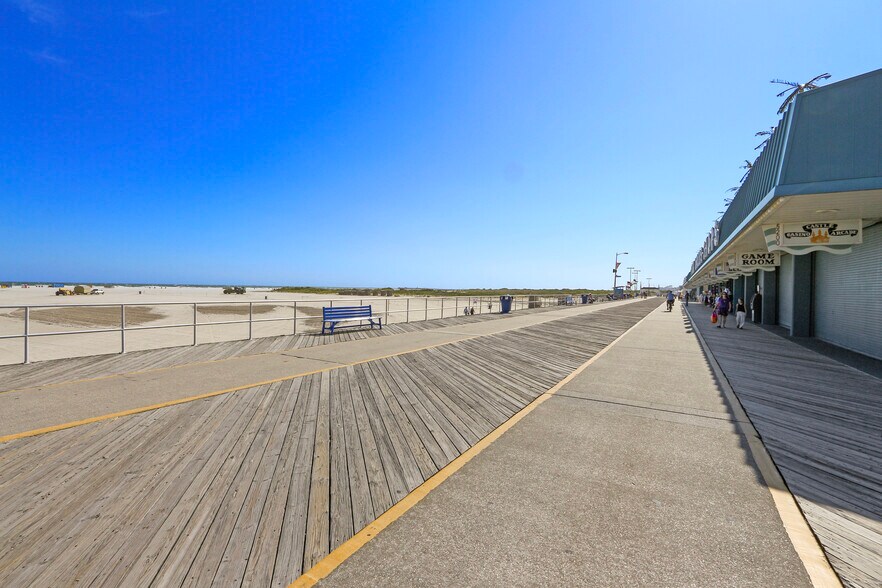 More Photos Of 5100 Atlantic Ave, Wildwood Hotel For Sale