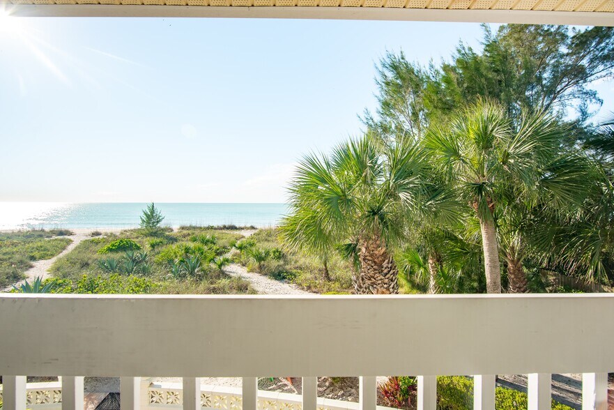 More Photos Of 217 Casey Key Rd, Nokomis Specialty For Sale