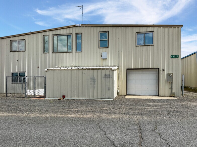 More Photos Of 63026 Powell Butte Hwy, Bend Airplane Hangar For Sale