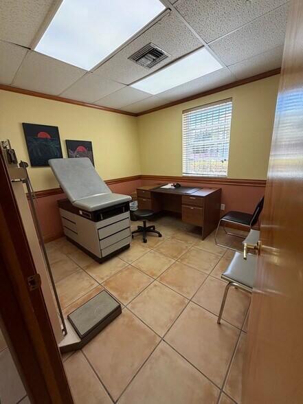 More Photos Of 1933 SW 27th Ave, Miami Office For Lease