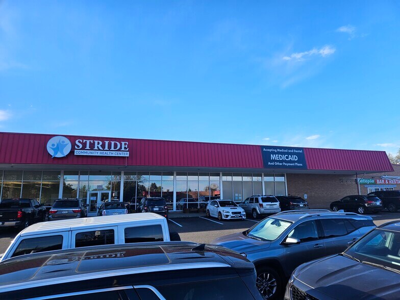 Primary Photo Of 10690 Del Mar Pky, Aurora Unknown For Lease