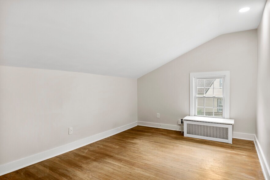 More Photos Of 205 Delaware Ave, Delmar Loft Creative Space For Lease