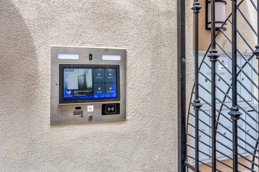 More Photos Of 1630 Hilts Ave, Los Angeles Apartments For Sale