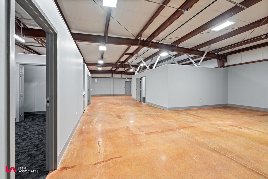 More Photos Of 1810 Lee Rd, Lithia Springs Office For Sale