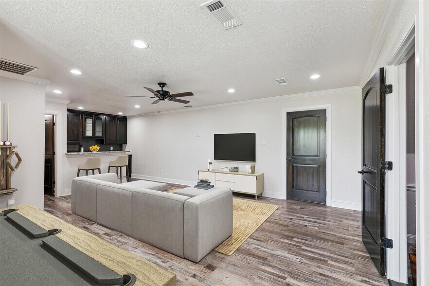 More Photos Of 7839 Blanchard Way, Fort Worth Specialty For Sale