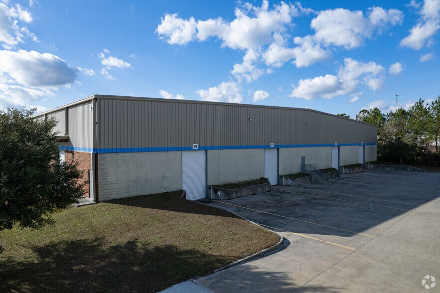 More Photos Of 138 Industrial Blvd, Rincon Warehouse For Lease