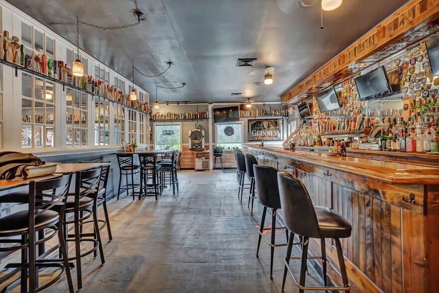 More Photos Of 50-54 Main St, Hebron Restaurant For Lease