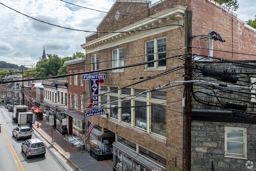 More Photos Of 8197 Main St, Ellicott City Storefront For Lease