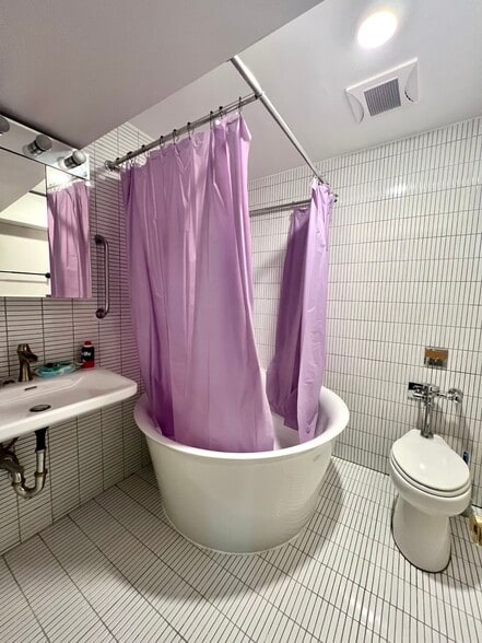 More Photos Of 351 E 16th St, Brooklyn Multifamily For Sale