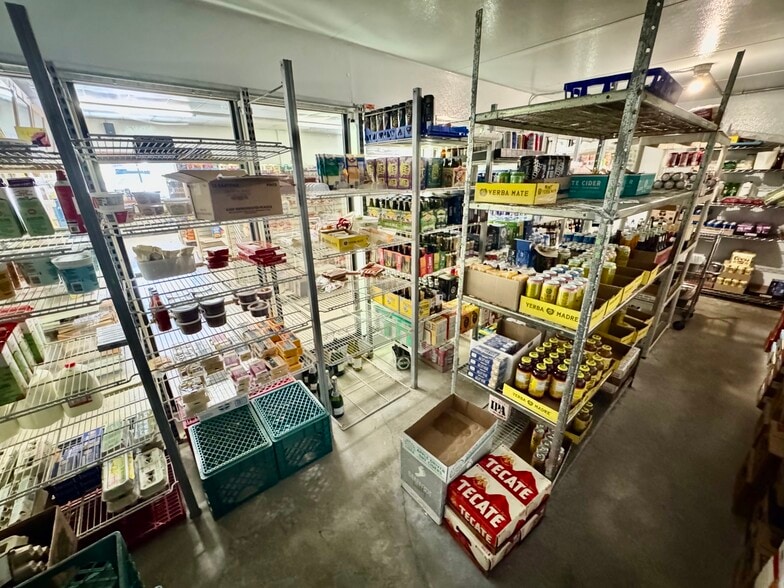 More Photos Of 40 Sherman st, Petrolia General Retail For Sale