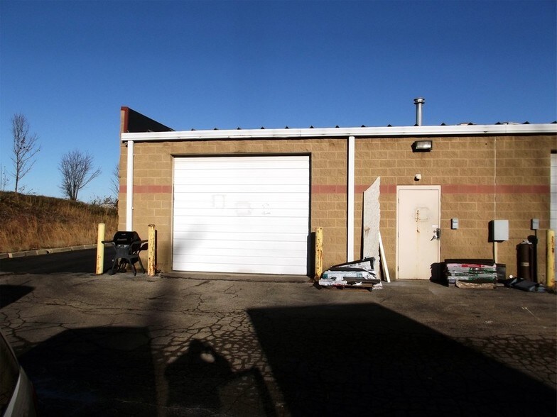 More Photos Of 360 Gargrave Rd, West Carrollton Light Manufacturing For Lease