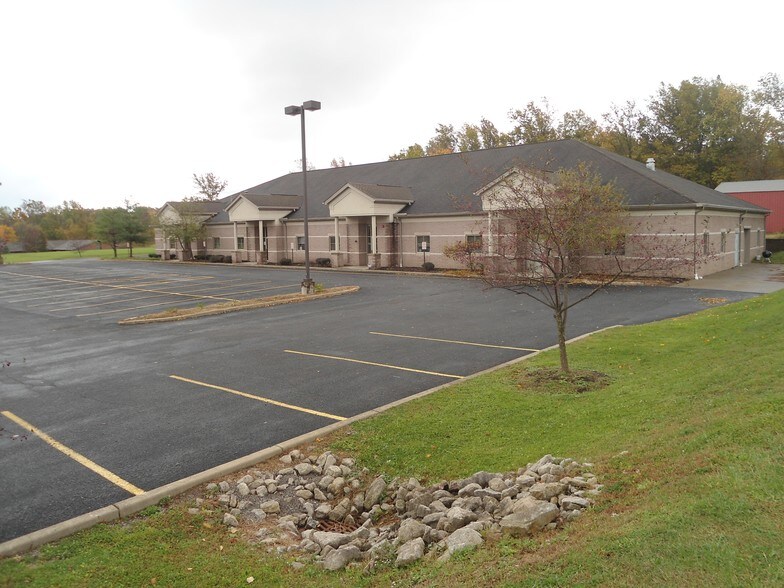 More Photos Of 5401 Ashley Cir, Youngstown Medical For Lease