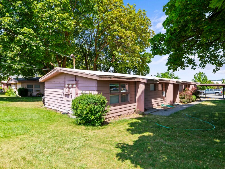 More Photos Of 5004-5010 E 1st Ave, Spokane Valley Apartments For Sale