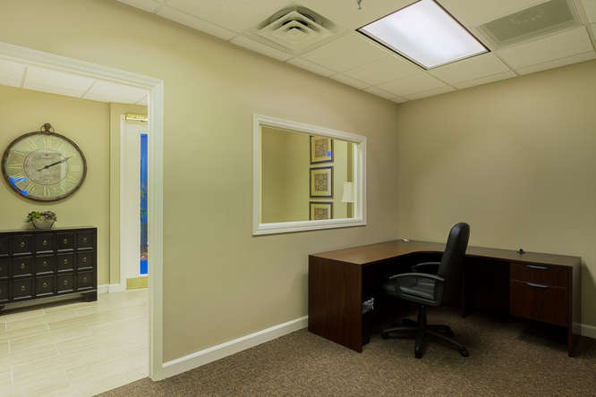 More Photos Of 17595 S Tamiami Trl, Fort Myers Medical For Lease
