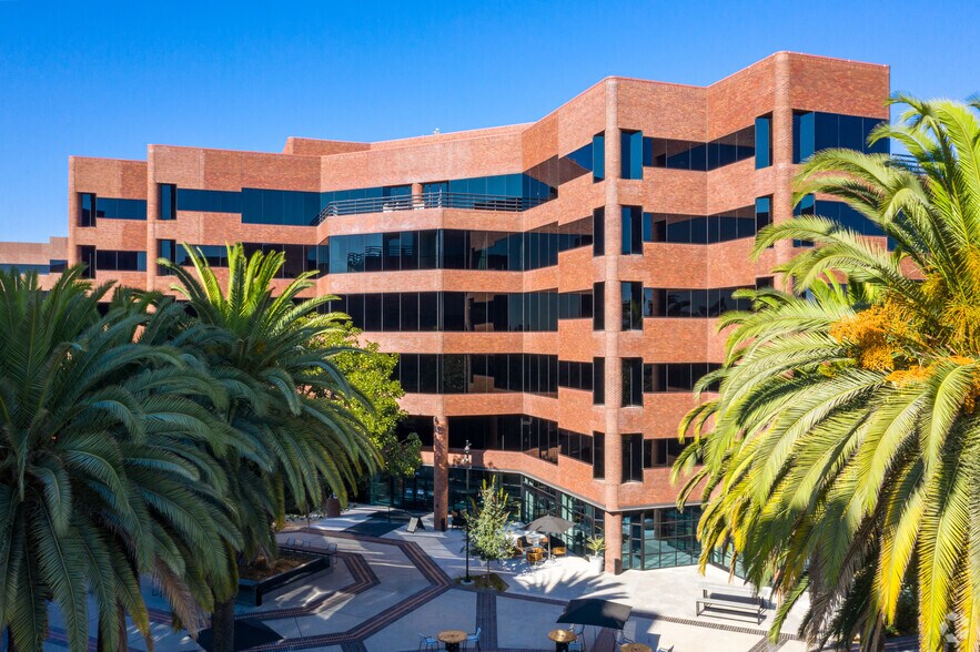 More Photos Of 3090 Bristol St, Costa Mesa Coworking Space