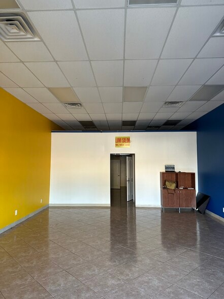 More Photos Of 5690 Cumming Hwy, Sugar Hill Storefront For Sale