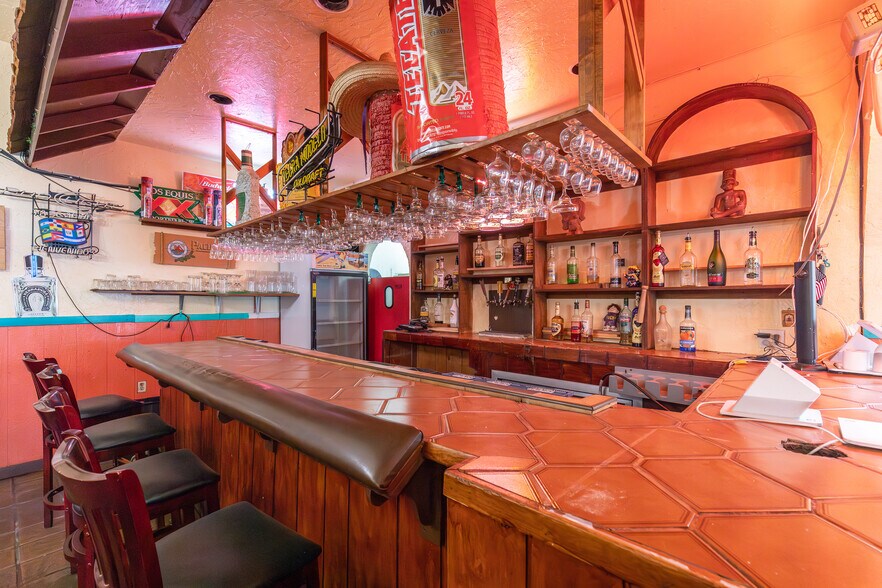 More Photos Of 216 Washington St, Auburn General Retail For Sale