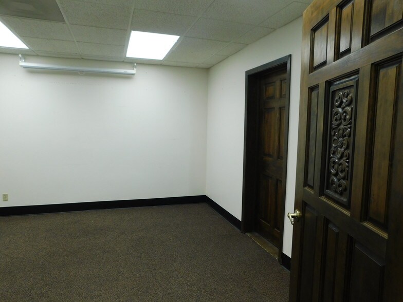 More Photos Of 207 4th St NW, Bemidji Storefront Retail Office For Lease