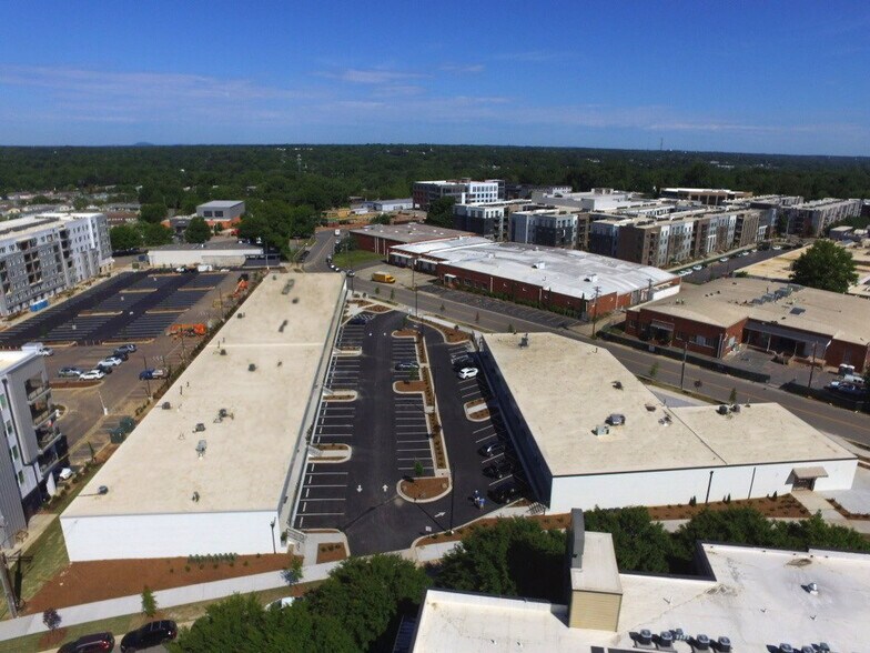 More Photos Of 2202-2210 Hawkins St, Charlotte General Retail For Sale