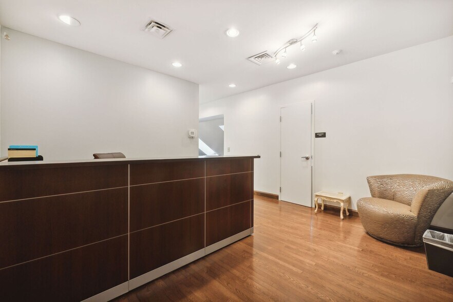 More Photos Of 3040 Business Park Cir, Goodlettsville Medical For Lease