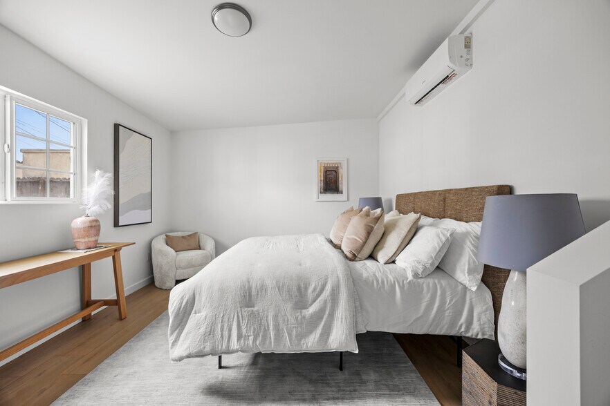 More Photos Of 1510 W 52nd St, Los Angeles Apartments For Sale