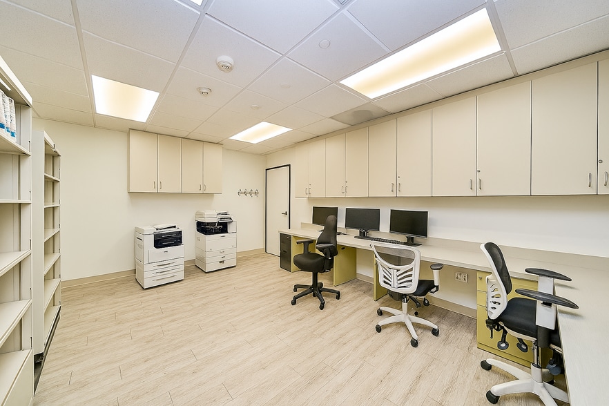 More Photos Of 11444 Washington Blvd, Culver City Medical For Lease