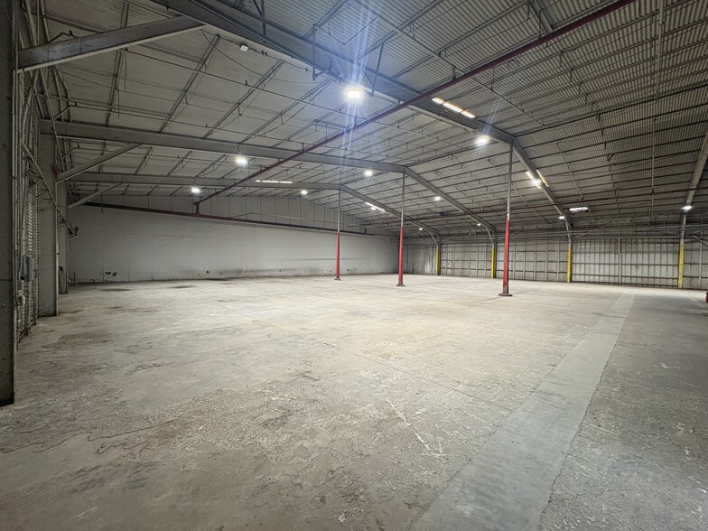 More Photos Of 699 E Highway 121 Business, Lewisville Warehouse For Sale