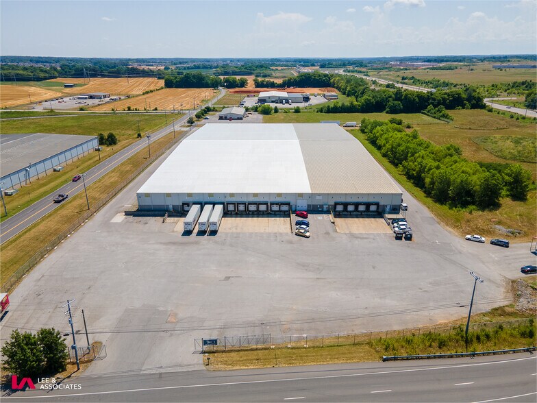 More Photos Of 1136 Dunlop Ln, Clarksville Warehouse For Lease