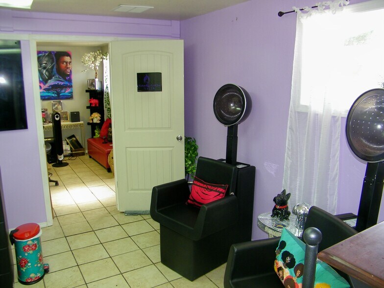 More Photos Of 604 N Van Buren St, Enid Freestanding For Sale