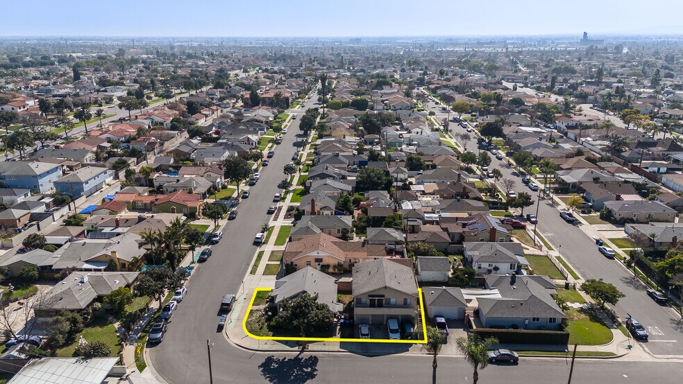 Primary Photo Of 231 Blackshear Ave, East Los Angeles Apartments For Sale
