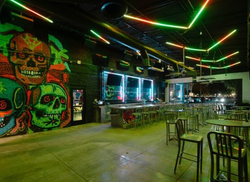 More Photos Of 122 E Commonwealth Ave, Fullerton Restaurant For Sale