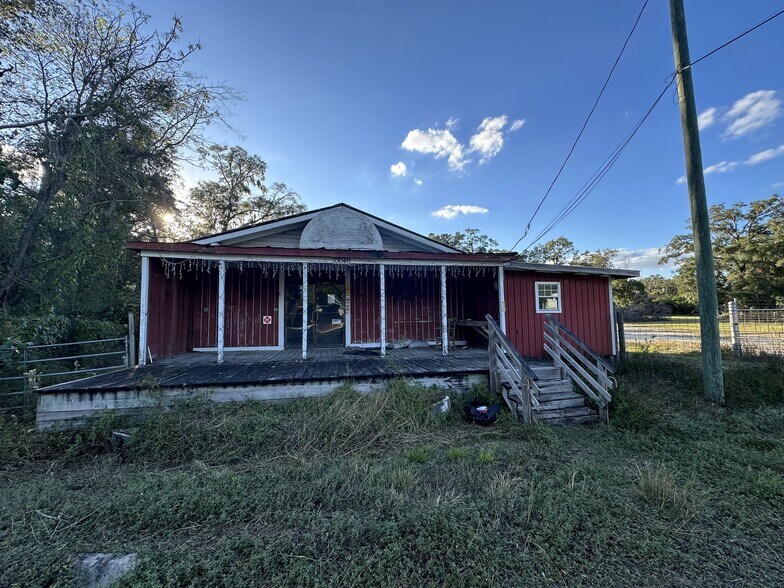 More Photos Of 13046 SW Sr-45, Archer General Retail For Sale