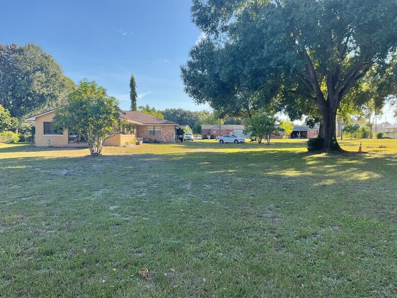 More Photos Of 1702 US 92, Auburndale Hotel For Sale