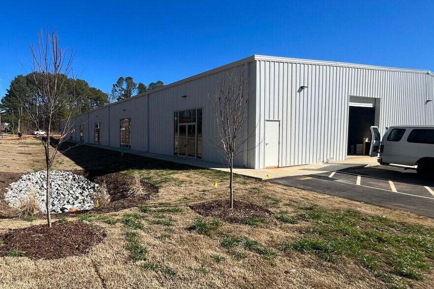 More Photos Of 670 Old Hull, Athens Flex For Lease