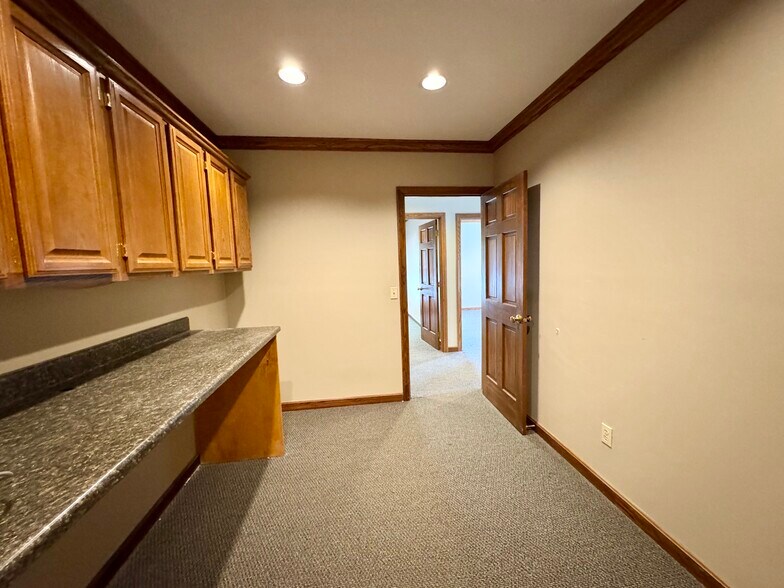 More Photos Of 4051 Whipple Ave NW, North Canton Coworking Space