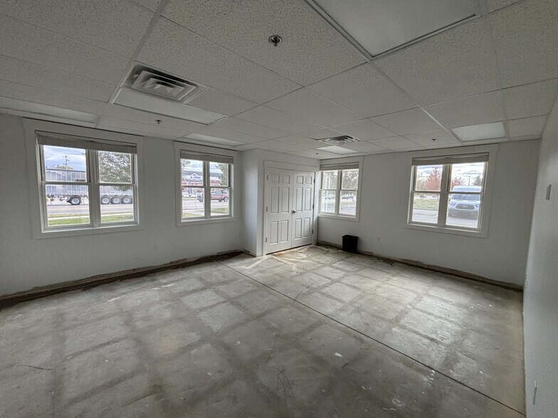 More Photos Of 1195 Wilson Ave NW, Grand Rapids Medical For Lease