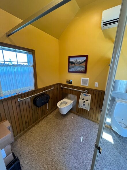 More Photos Of 5996 Augustine Herman Hwy, Cecilton Land For Lease