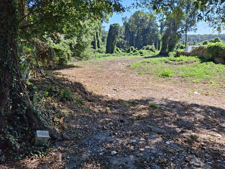 More Photos Of 2410 SW Metropolitan Pky, Atlanta Auto Repair For Sale