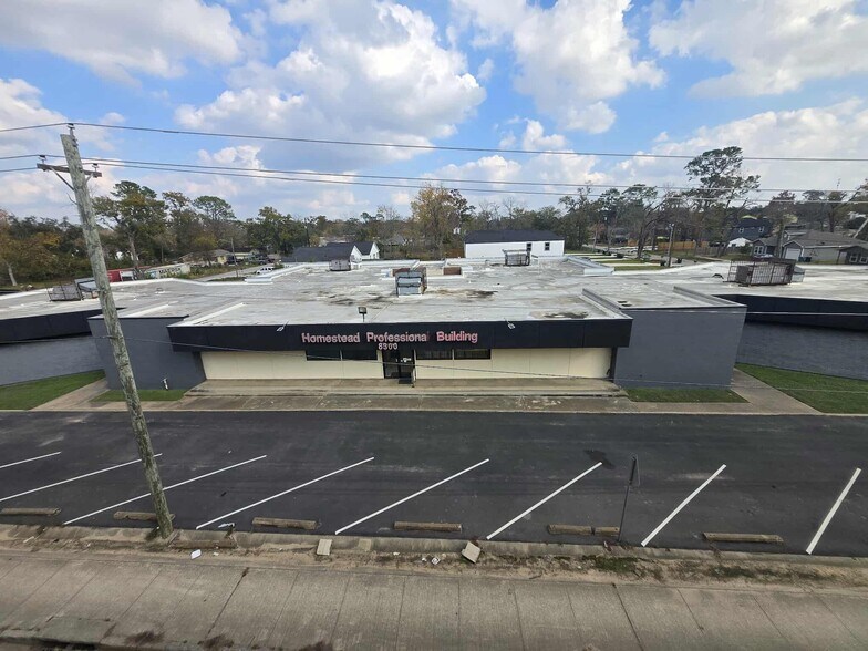 More Photos Of 8300 Homestead Rd, Houston Office For Sale