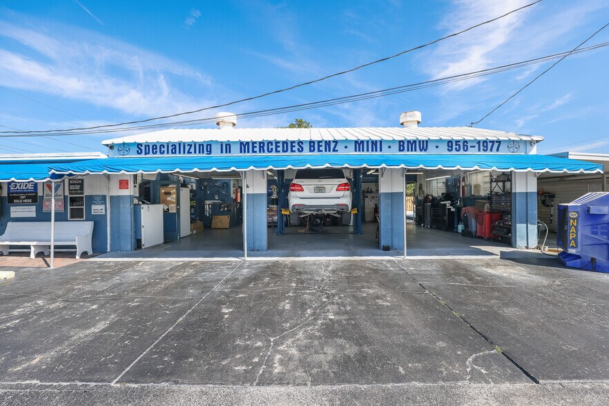 More Photos Of 1320 US Highway 92, Winter Haven Auto Repair For Sale