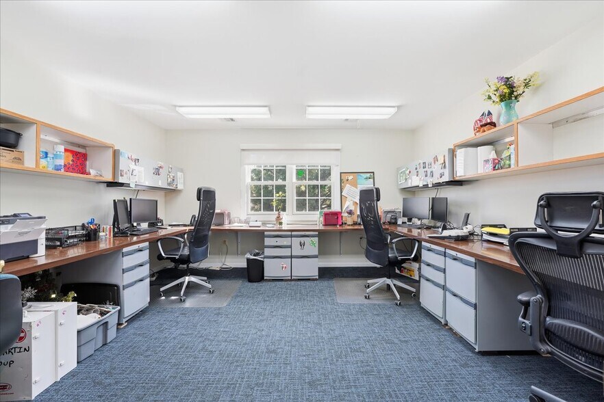 More Photos Of 96 Freneau Ave, Matawan Office For Sale