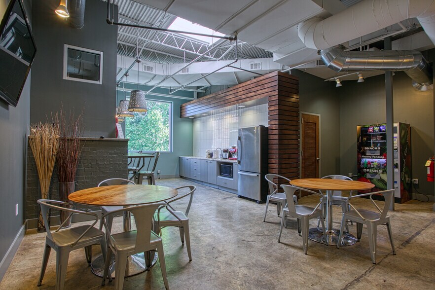More Photos Of 1440 Dutch Valley Pl NE, Atlanta Loft Creative Space For Lease