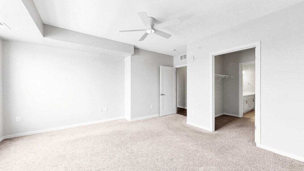 More Photos Of 1700 Plymouth Rd, Minnetonka Apartments For Lease